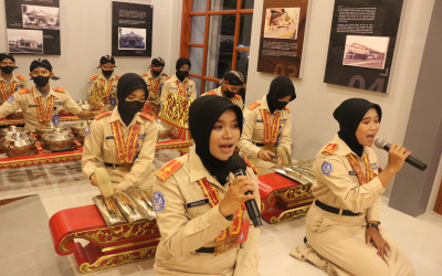 Karawitan & Monolog SMK Penerbangan AAG ikut serta dalam memeriahkan Hari Bhakti TNI AU yang ke-75